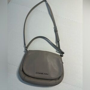 Michael Kors grey purse. In good condition!